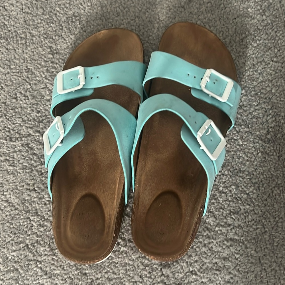 Gently used size 8 sandals